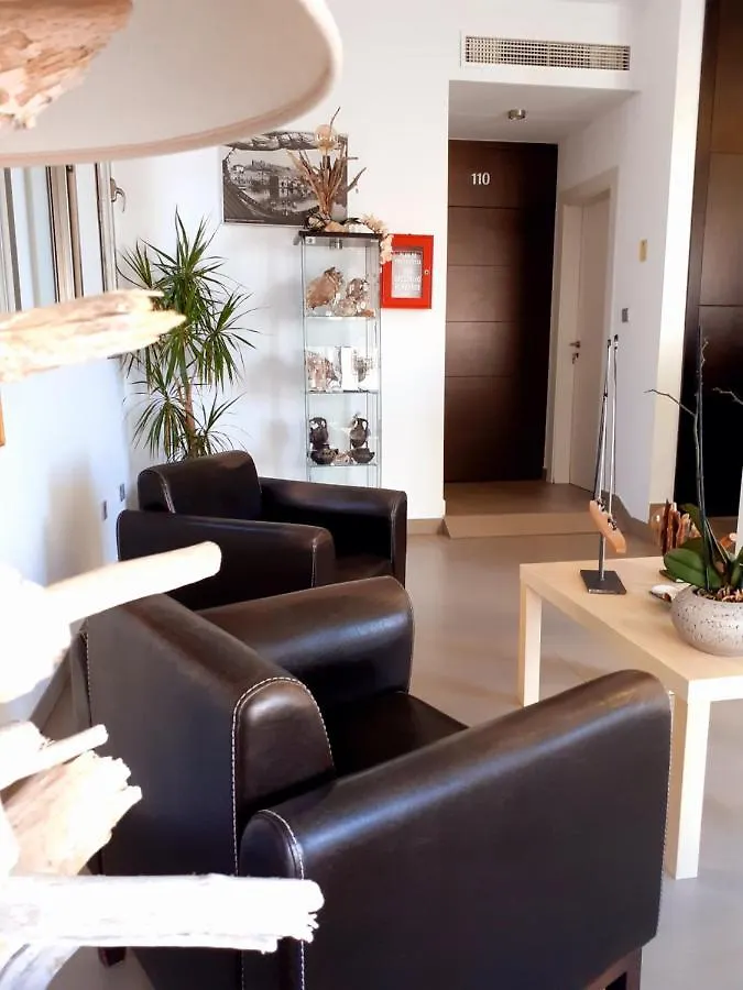 **  Hotel Alboran 카로보네라스 스페인